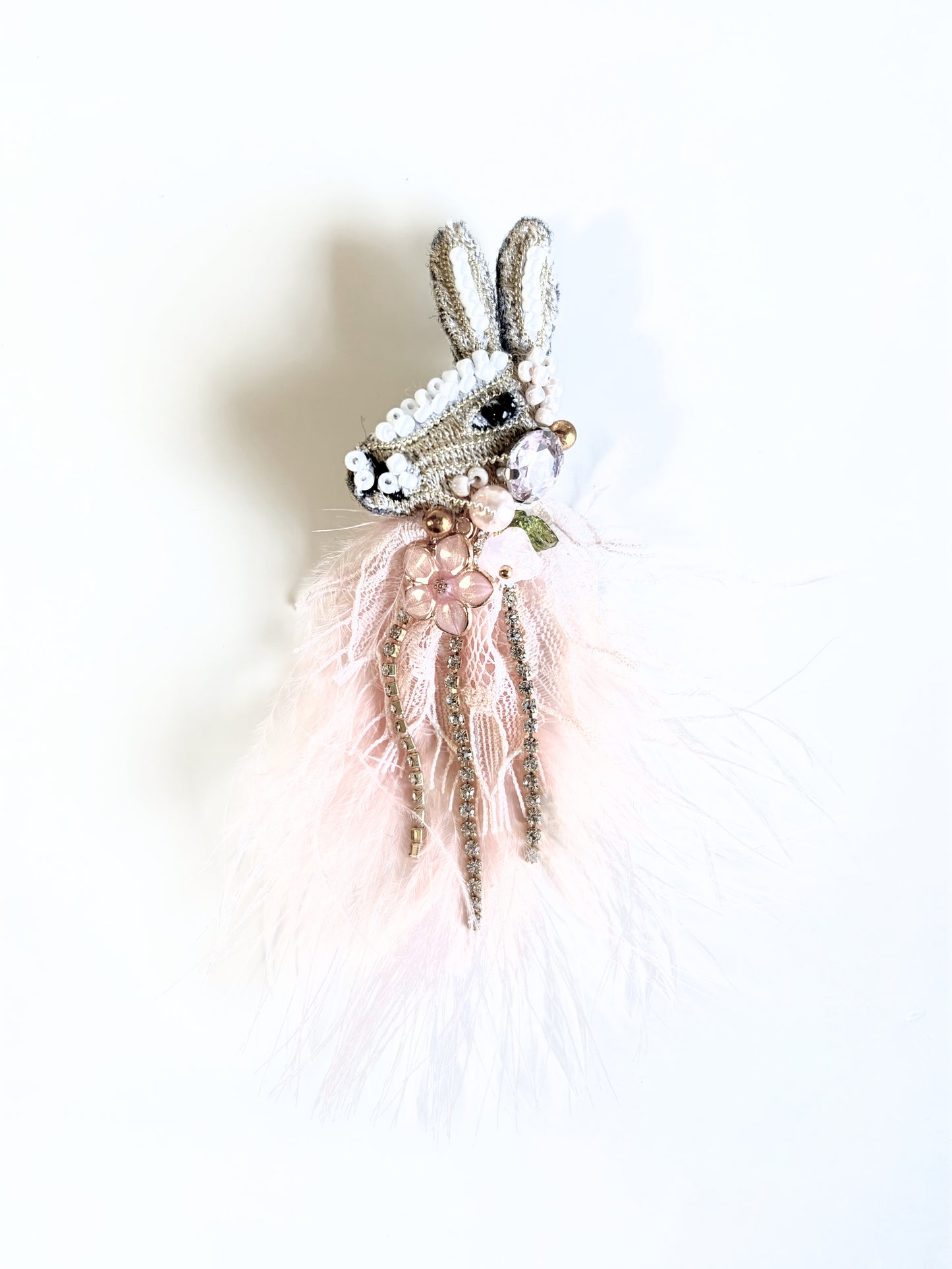 CUTE BUNNY BEADED BROOCH