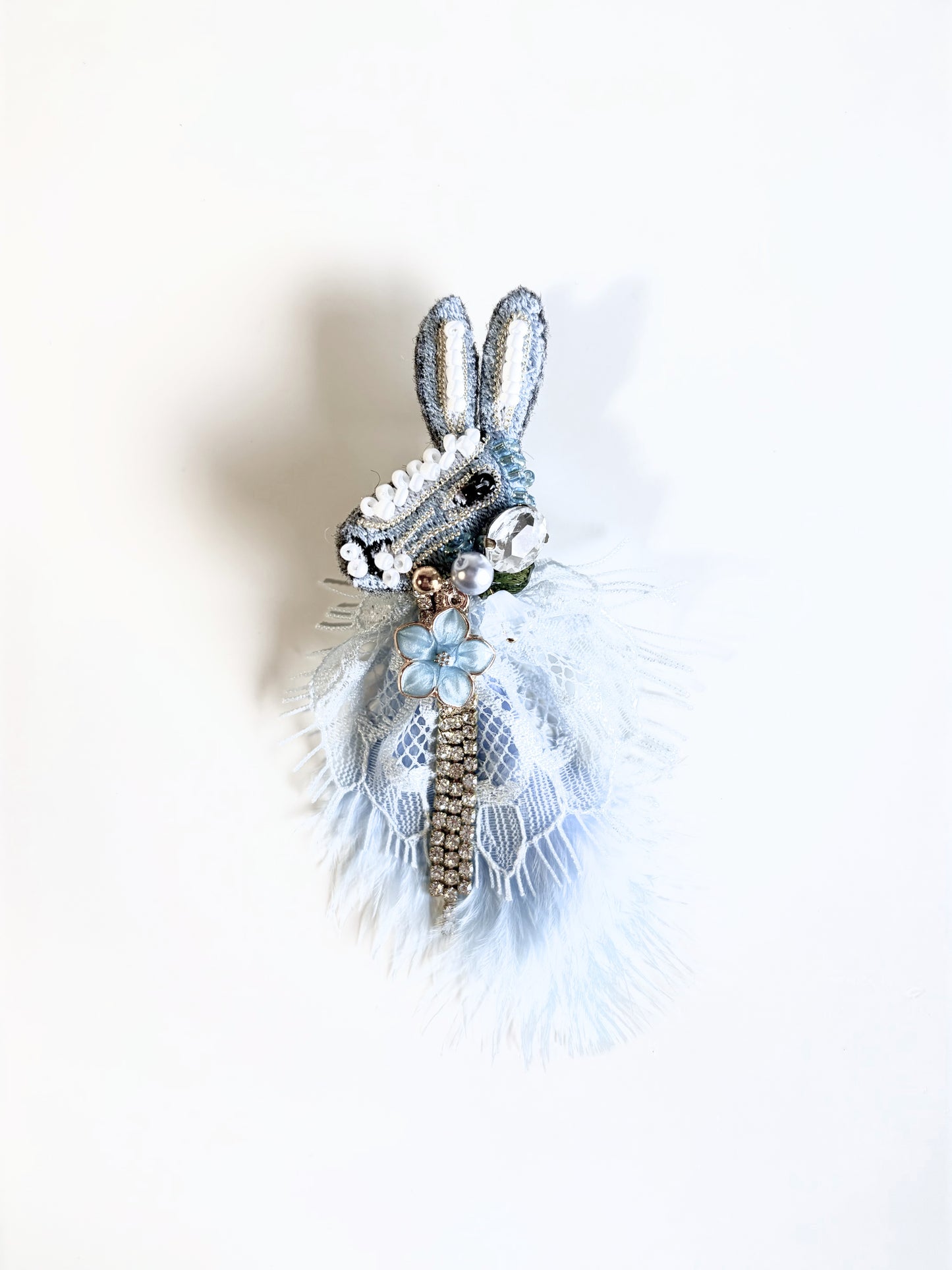 CUTE BUNNY BEADED BROOCH