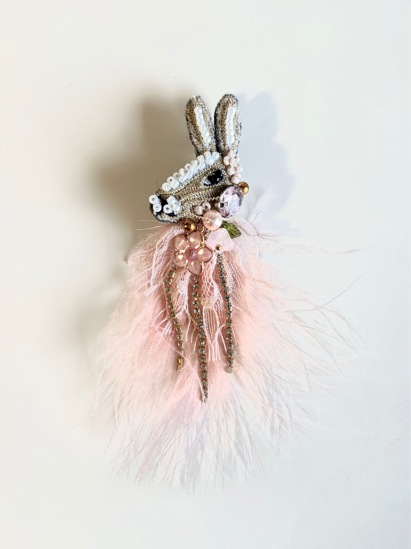 CUTE BUNNY BEADED BROOCH