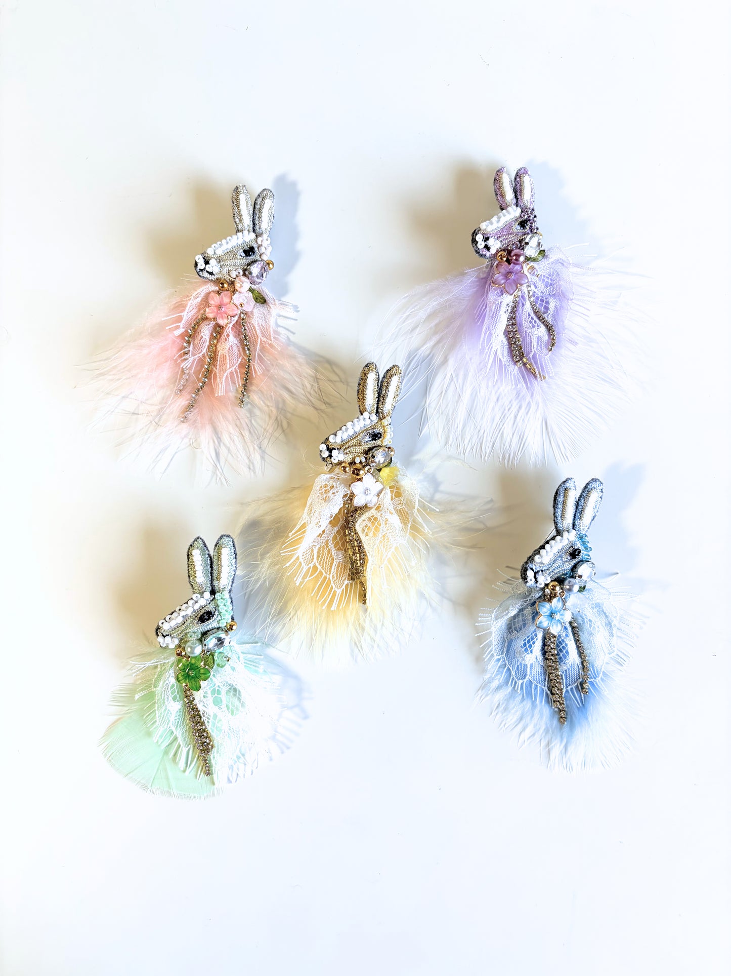 CUTE BUNNY BEADED BROOCH
